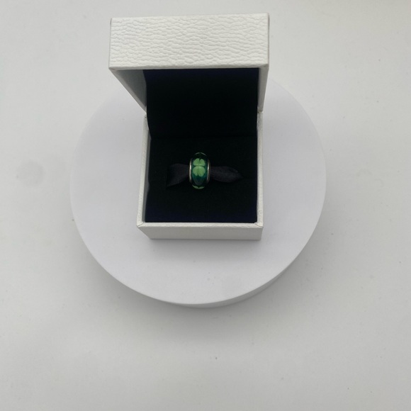 Authentic Pandora Green Clover Murano charm - Picture 3 of 7